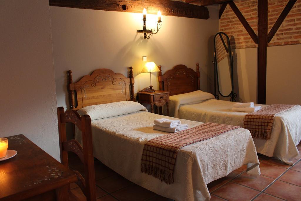 Casa Rural La Toba I Y II Bezana ภายนอก รูปภาพ