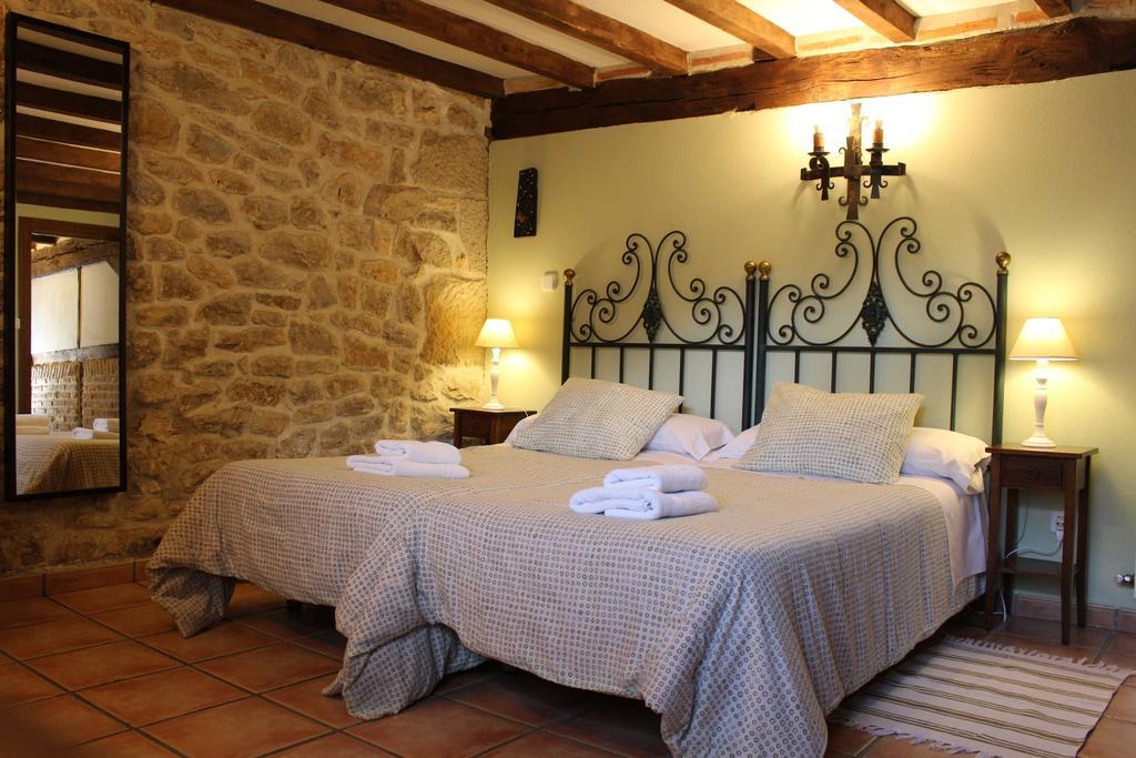Casa Rural La Toba I Y II Bezana ภายนอก รูปภาพ