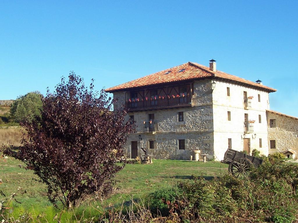 Casa Rural La Toba I Y II Bezana ภายนอก รูปภาพ